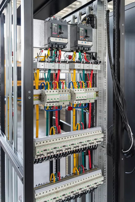 Шкаф 48V сервера блока 22U распределения силы PDU центра данных