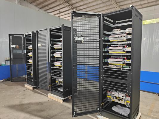 -48Vdc 1000A Большая телекоммуникационная электростанция Большая электростанция 240Vac 2L + N + PE с Flatpack2 48/3000 SHE 241119.106