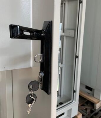 Противоугонный трехточечный замок для наружного телекоммуникационного шкафа 30U 40U на заказ для сетевого оборудования